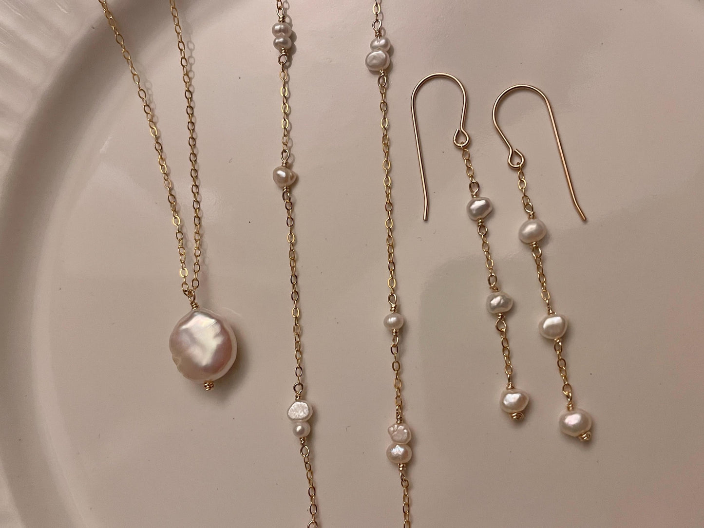 coin pearl pendant necklace