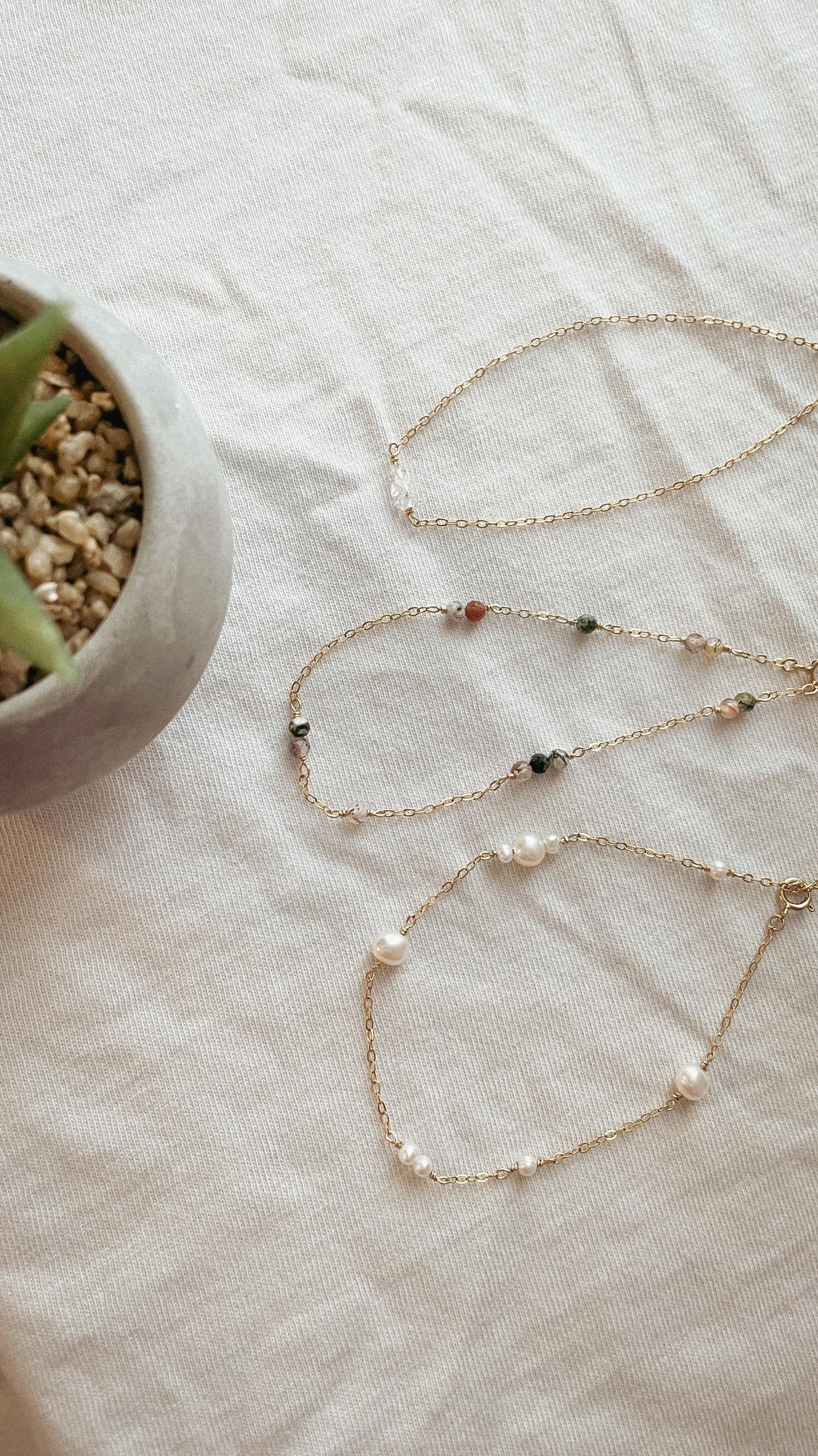 scattered pearl satellite bracelet